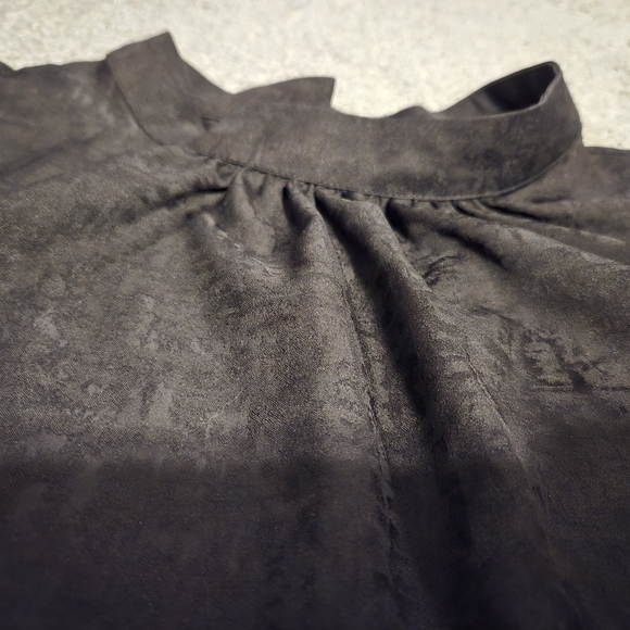 Nine West black mock neck jacquard top size 1X - Picture 2 of 10